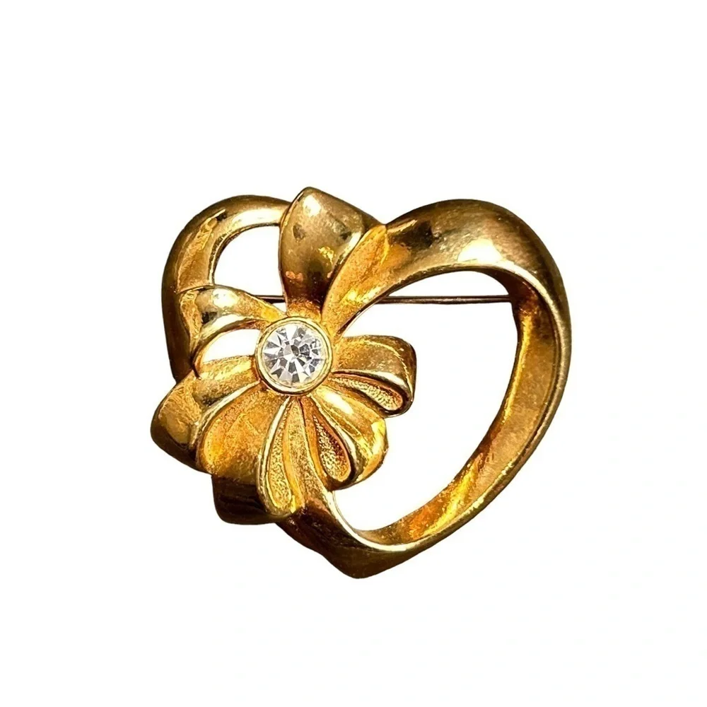 Avon Vintage Heart Gold Tone Ribbon with Clear Rhinestone Accent Brooch Pin